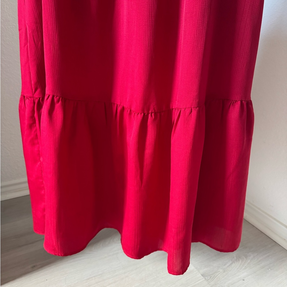 Elegant Red Ruffled Dress - Picture 2 of 9